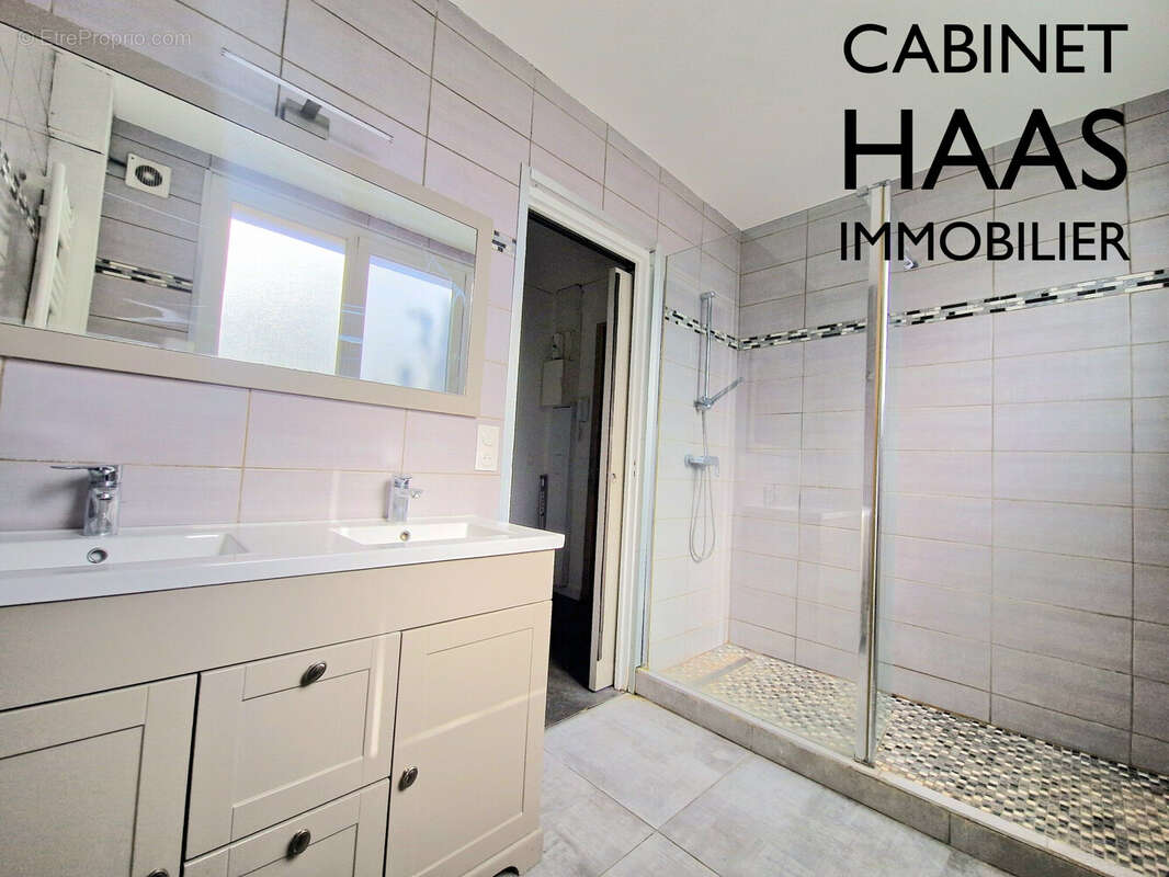 Salle d&#039;eau - Appartement à MEAUX