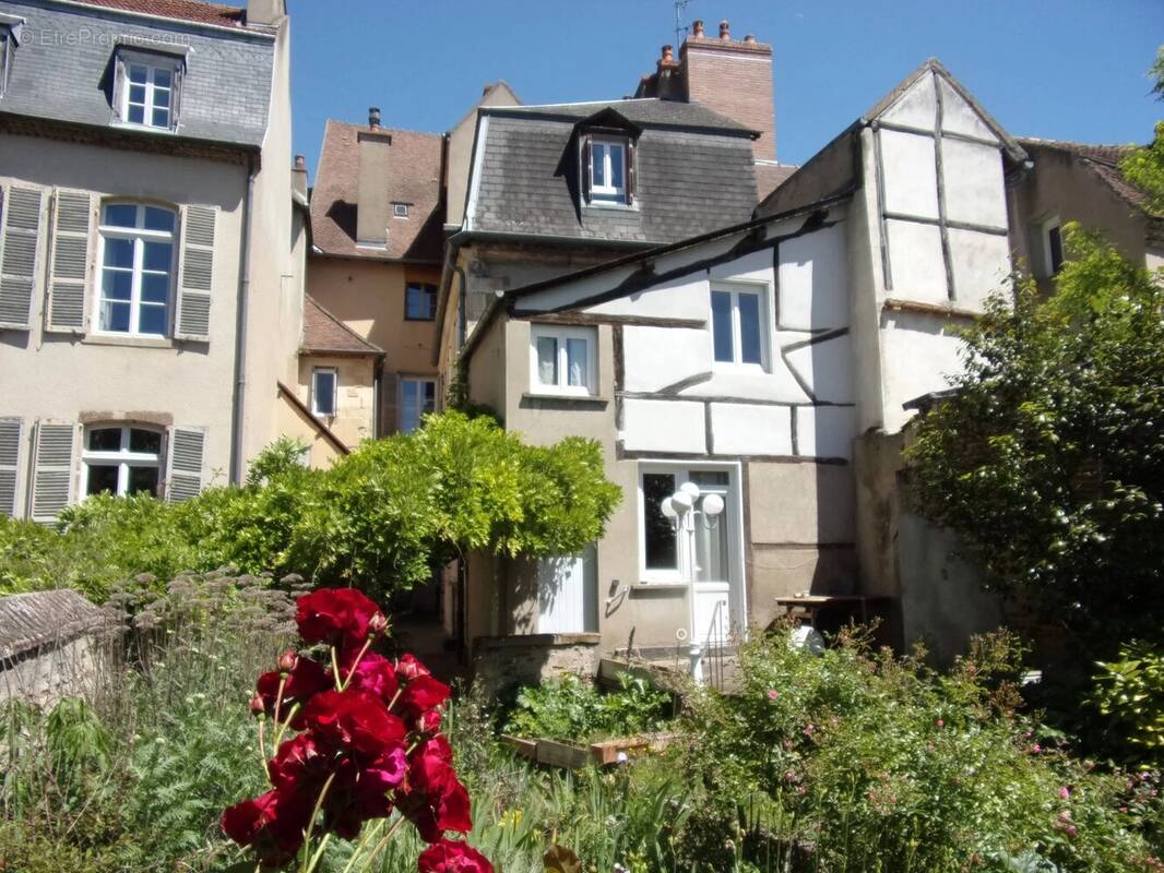 Appartement à MOULINS