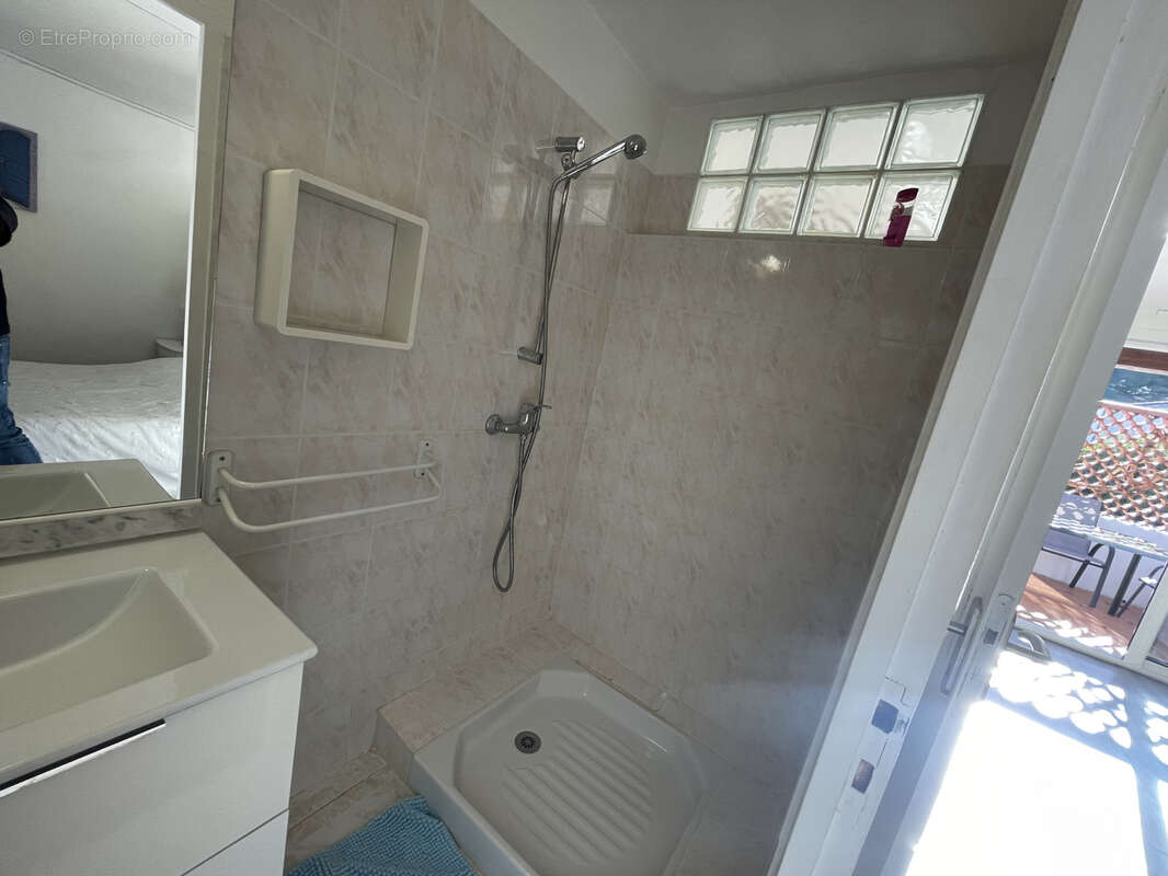 Appartement à BORMES-LES-MIMOSAS