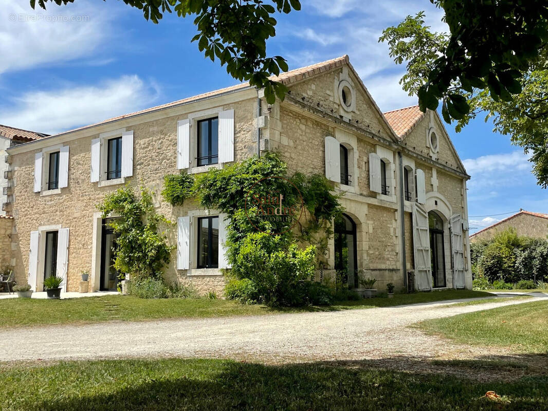 Maison à GOND-PONTOUVRE