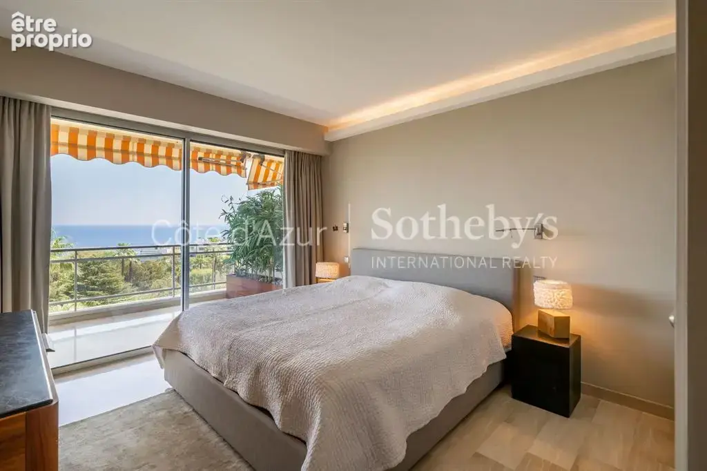 Appartement avec grande terrasse, piscine et vue mer panoramique aux portes de Cannes** - photo 7