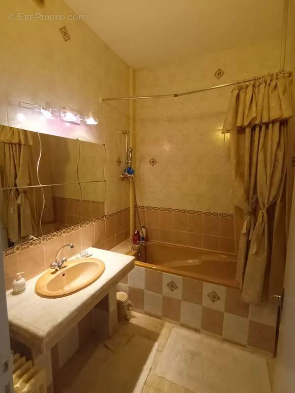 Appartement à MONTCEAU-LES-MINES