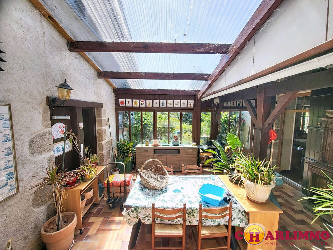 Maison 174 m² à Brigueuil  - photo 8