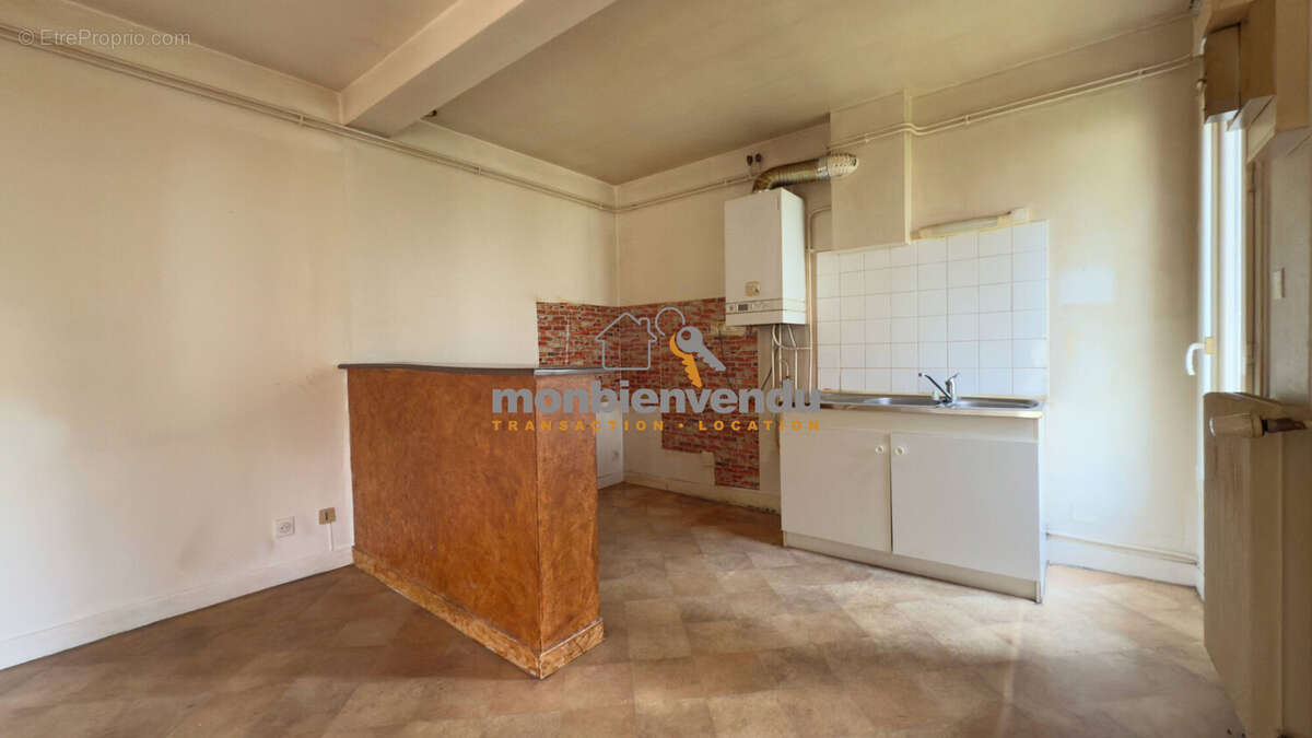 Appartement 40 m² à Aurillac  - photo 4