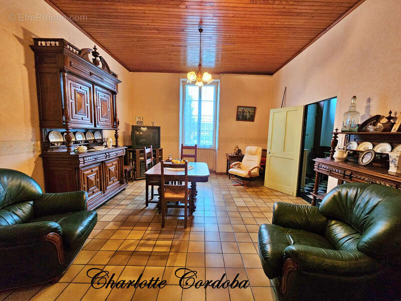 Maison à LAVARDAC