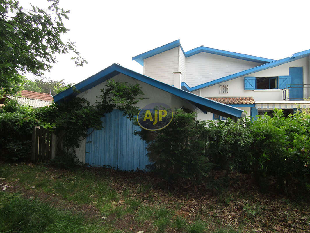 Maison à LACANAU