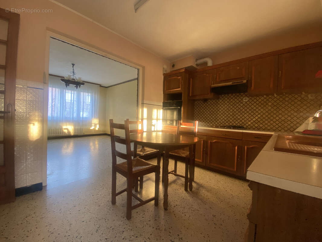 Maison à COURRIERES