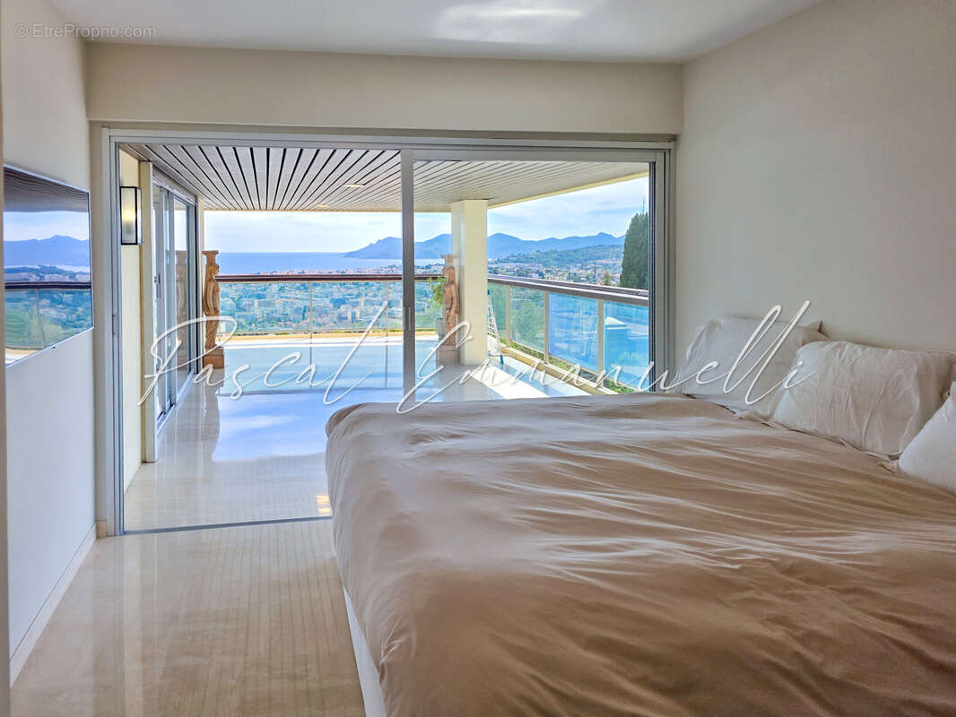Appartement à LE CANNET