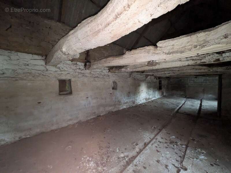 Plouay en campagne ensemble immobilier composé d' une maison de 45m² habitable, une grange de 33 m², un bâtiment en pierre de 91 - photo 11