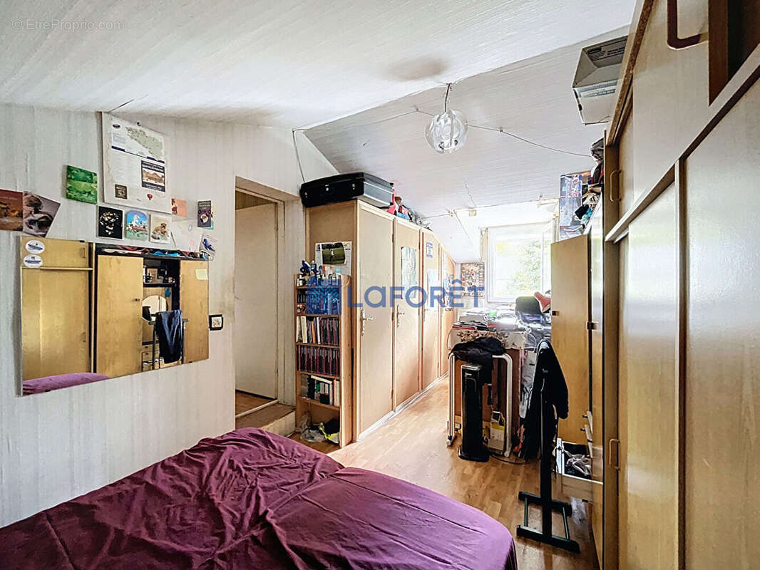 Maison à SAINT-PIERRE-DU-PERRAY