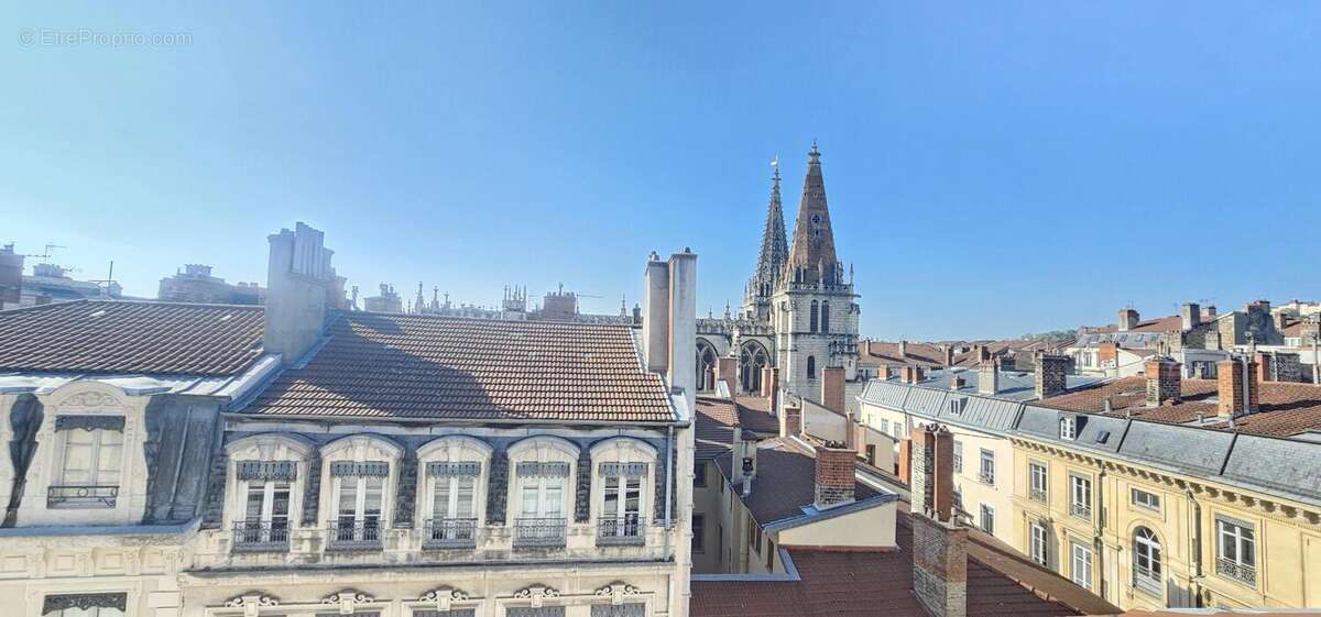 Appartement à LYON-1E