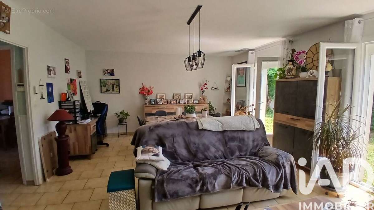 Maison 90 m² à La Caillere-Saint-Hilaire  - photo 4