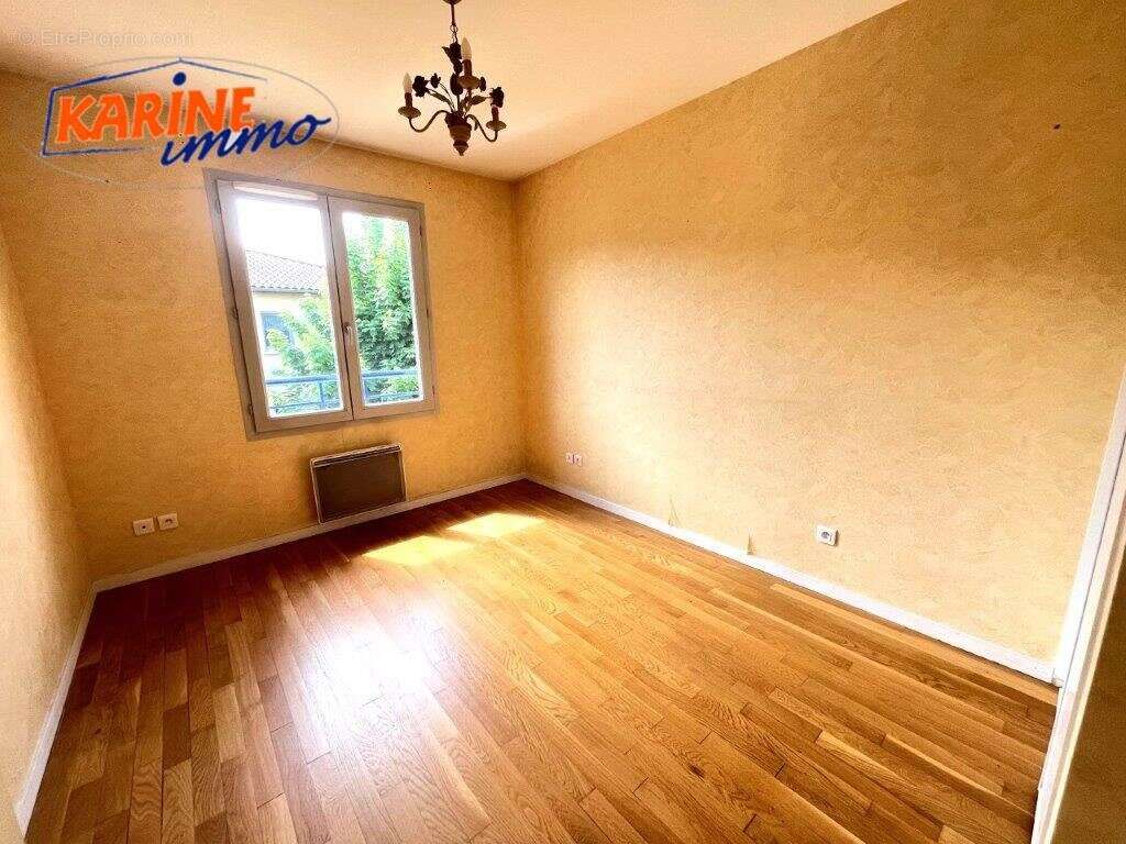 Appartement 47 m² à Sathonay-Village  - photo 4