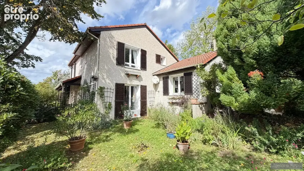 Photo Maison à Verrieres-Le-Buisson au prix de 693 000€