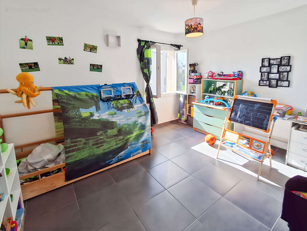 Appartement 73m² à rognac - photo 8