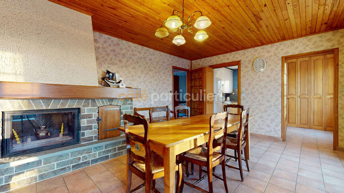 Maison à SAINT-JEAN-DES-CHAMPS