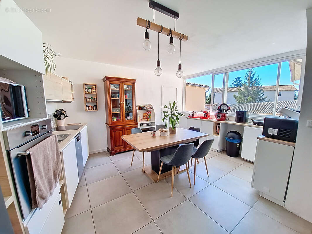 Appartement à VOURLES