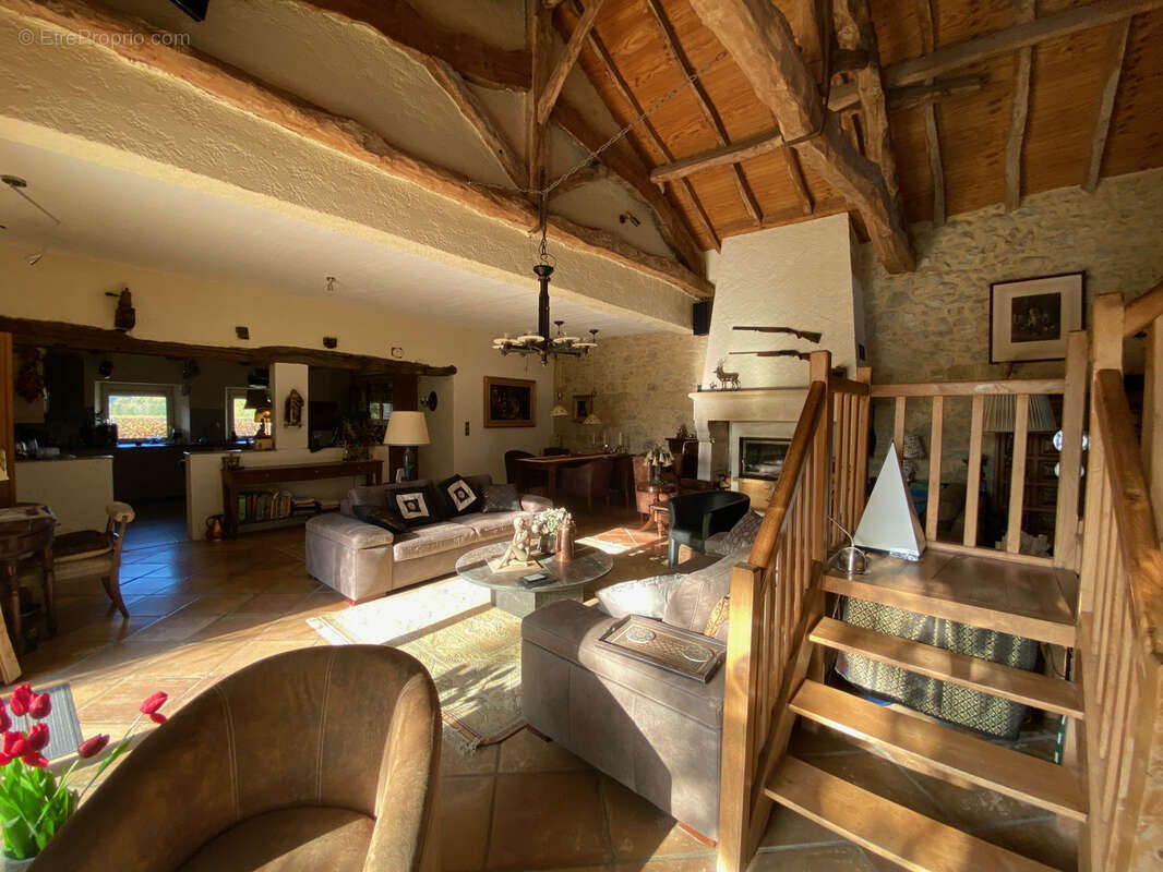 Maison à PESCADOIRES