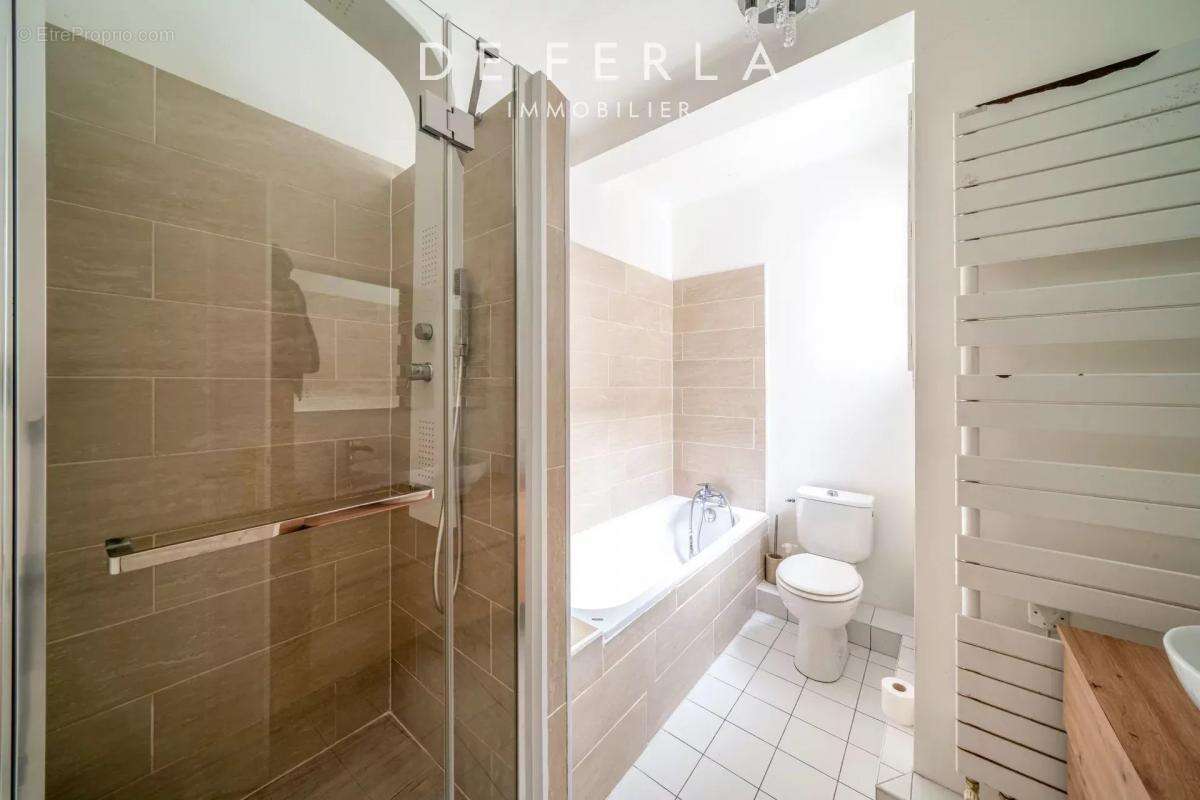 Appartement à PARIS-7E