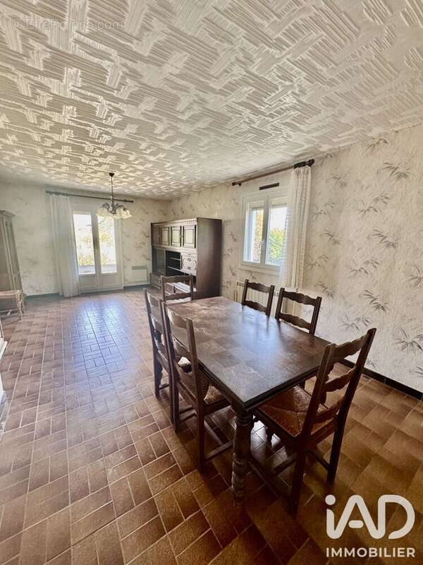Maison 81 m² à Marigny-Le-Chatel  - photo 6
