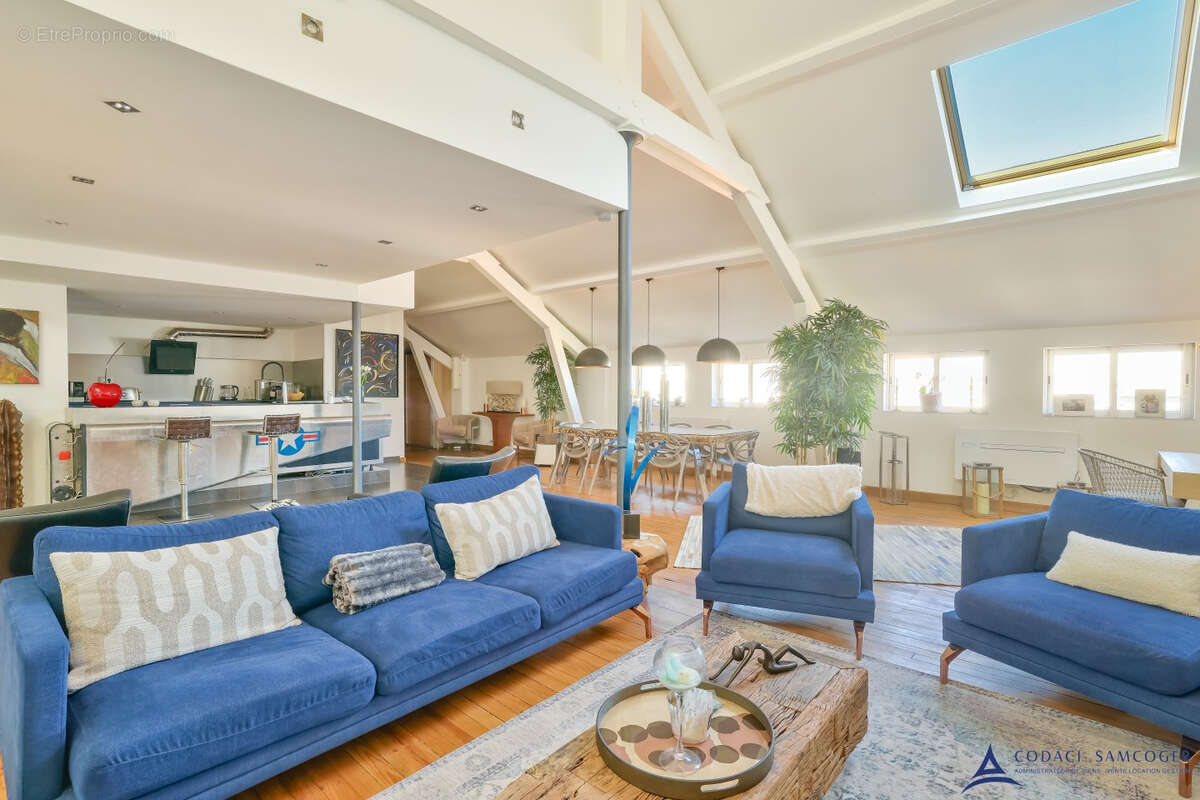 Appartement à IVRY-SUR-SEINE