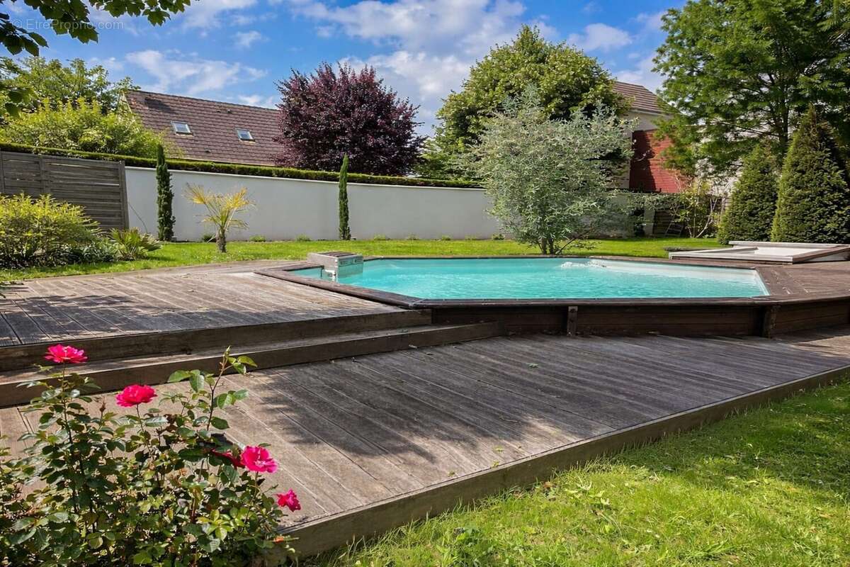 Maison à LONGPONT-SUR-ORGE