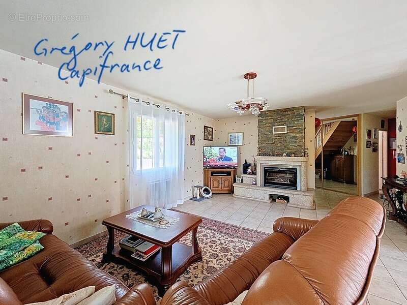 Maison à CORMEILLES