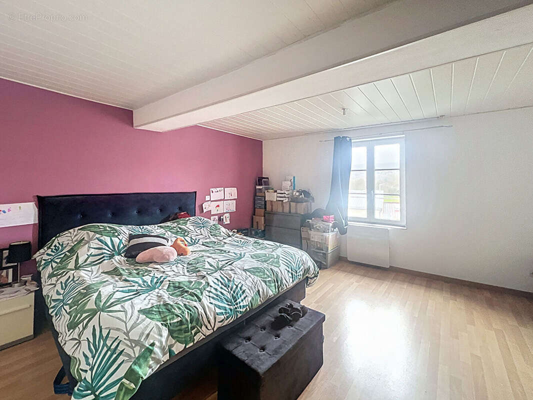 Appartement à JOUY-AUX-ARCHES