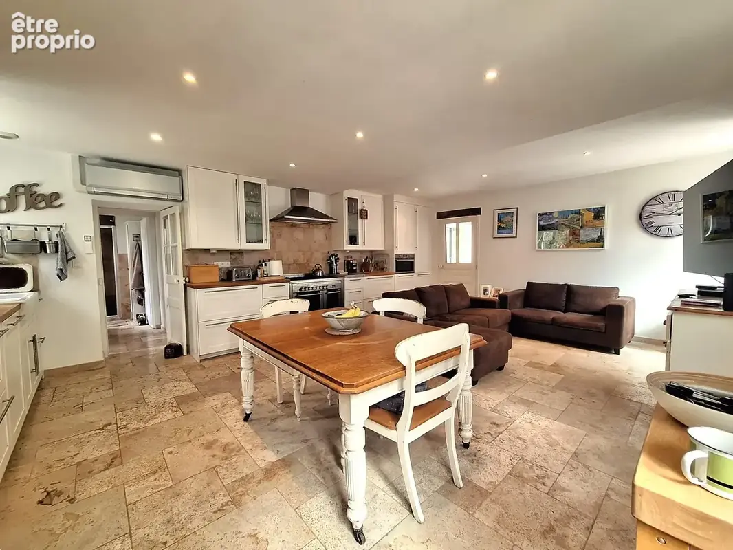 Maison en pierre de 2 chambres avec jardin et caves voûtées - photo 3