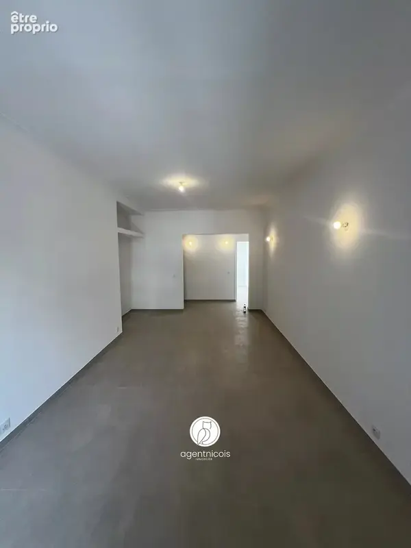 Cannes // centre ville : 3 pièces / vendu loué / très bon état / climatisé / balcon / bd carnot - photo 3