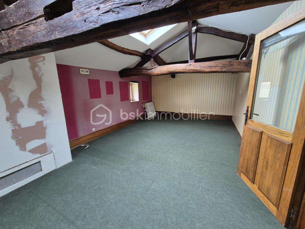 Ancienne ferme avec terrain - photo 16