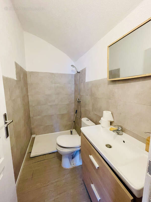 Commerce à SAN-MARTINO-DI-LOTA