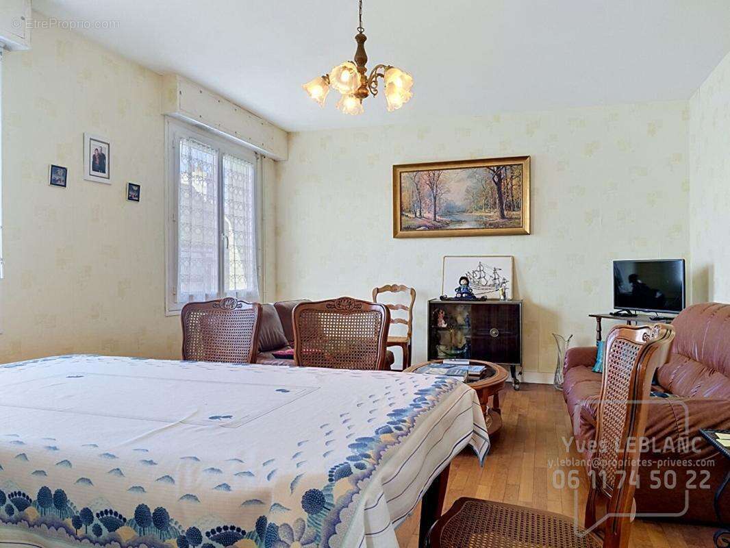 Maison  10 pièce(s) - photo 11