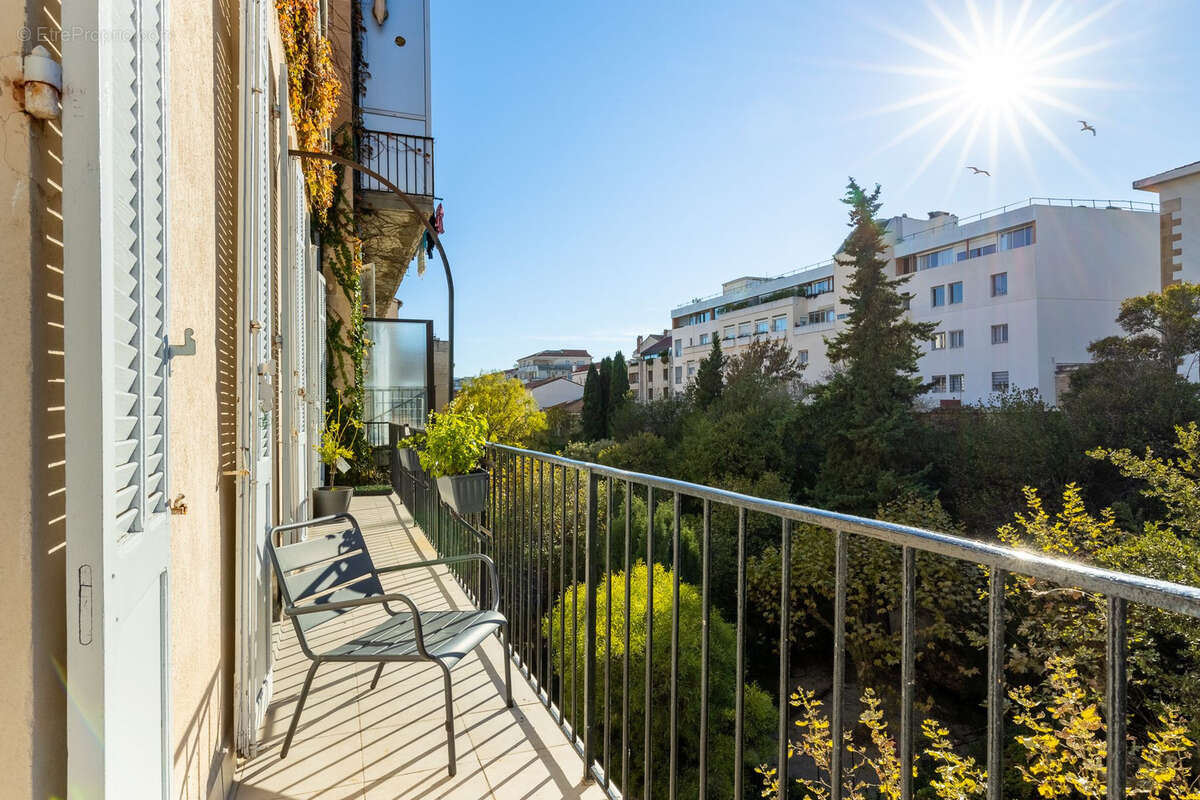Appartement à MARSEILLE-8E