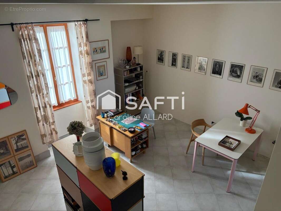 Maison 176 m² à Montpezat  - photo 7