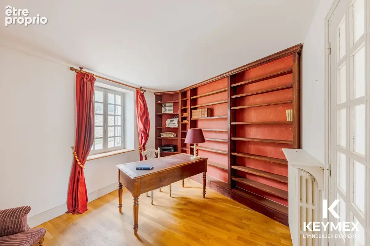 Maison bourgeoise 10  piéces,8 chanbres dont studio indépendant,dépendances sur 1615 M² de terrain plat - photo 9