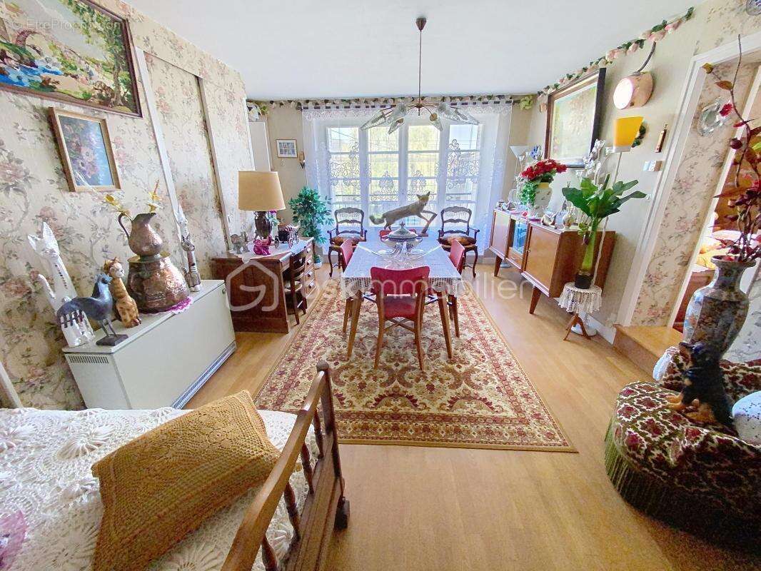 Maison à MASSANGIS