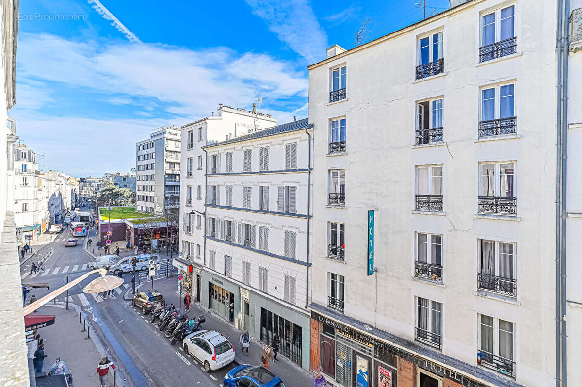 Appartement à PARIS-18E