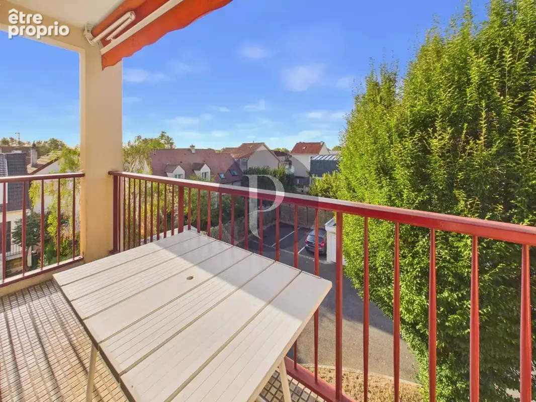 Appartement 4 pieces avec balcon et box - photo 9