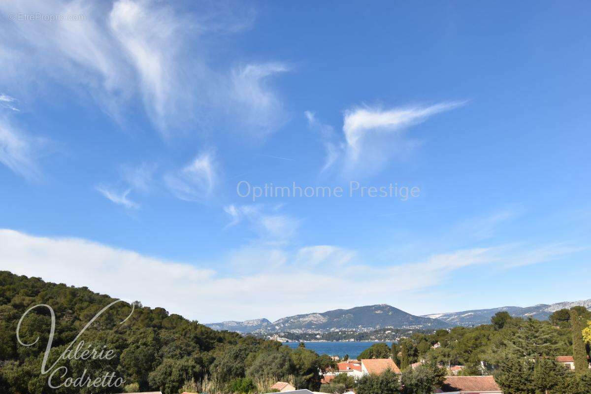 LE PRADET – LES OURSINIÈRES  Propriété 320 m² – 5 logements indépendants – Terrain 3 048 m² – Proche mer - photo 2