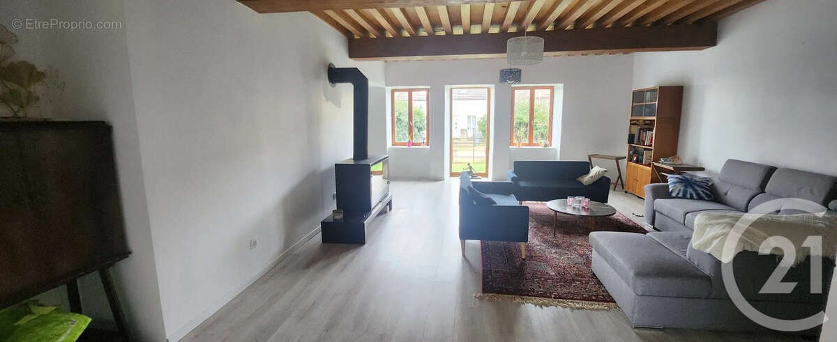 Maison à CERVON
