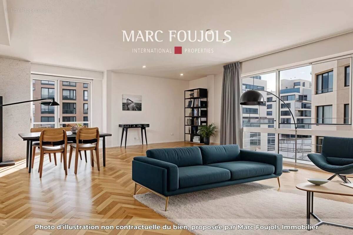 Appartement à PARIS-16E