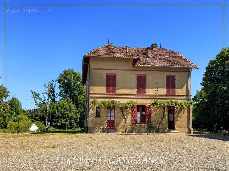 Maison à LE HOUGA