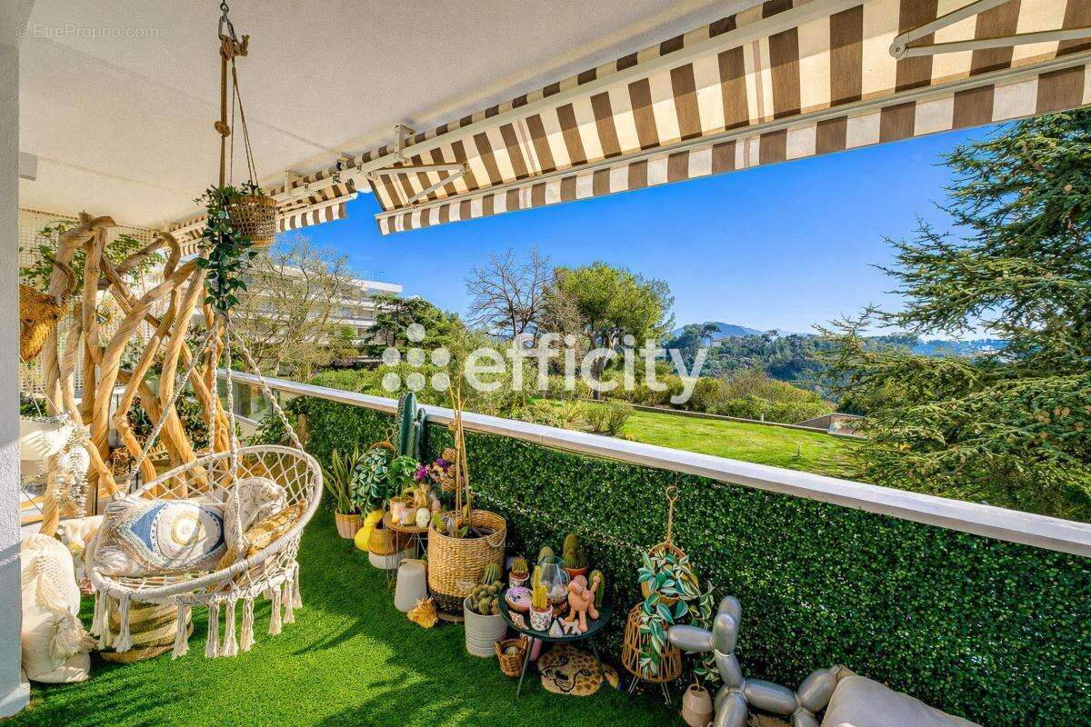 Appartement à MARSEILLE-8E