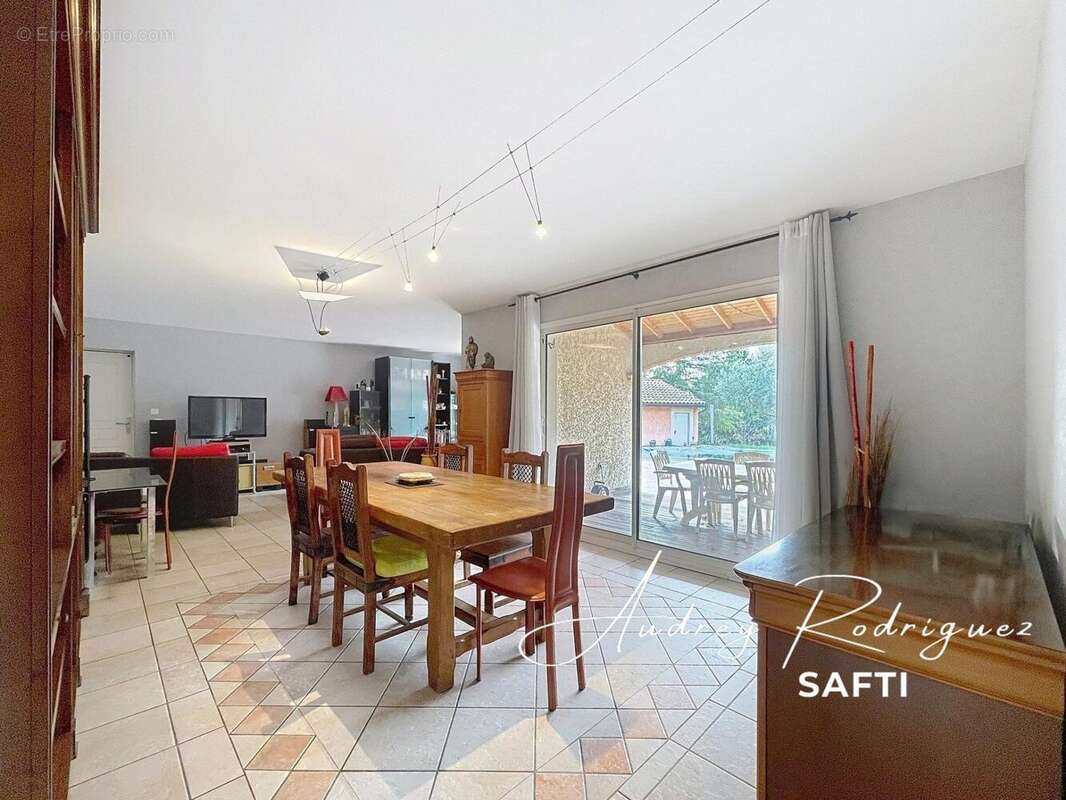 Photo 6 - Maison à MERCUROL