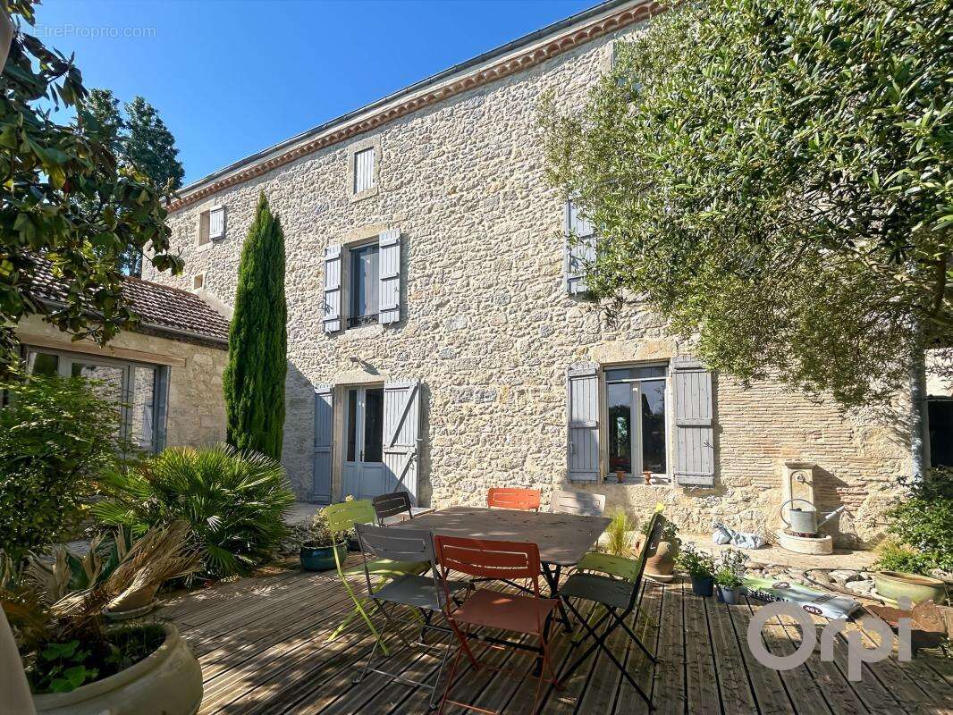 Maison à LECTOURE