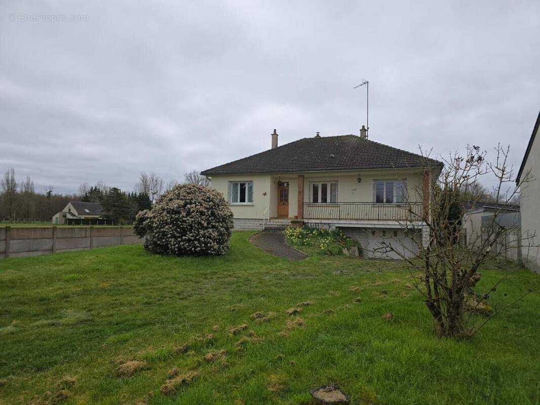 Photo 1 - Maison à MEZIERES-EN-BRENNE