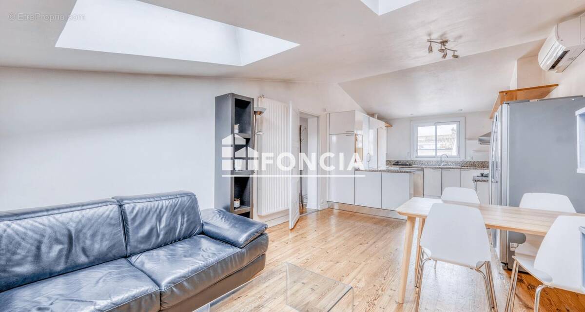 Appartement à BORDEAUX