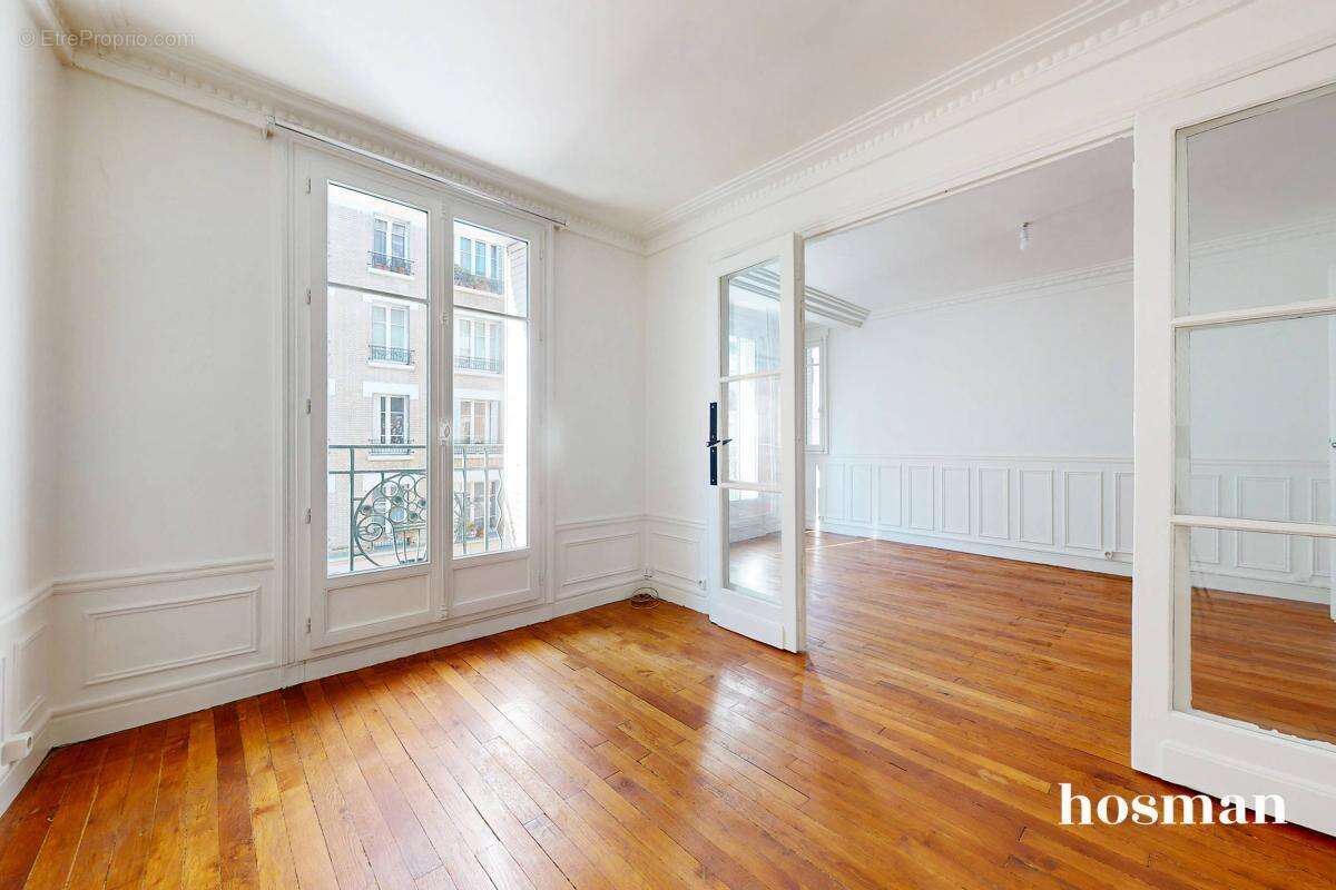 Appartement à PARIS-17E