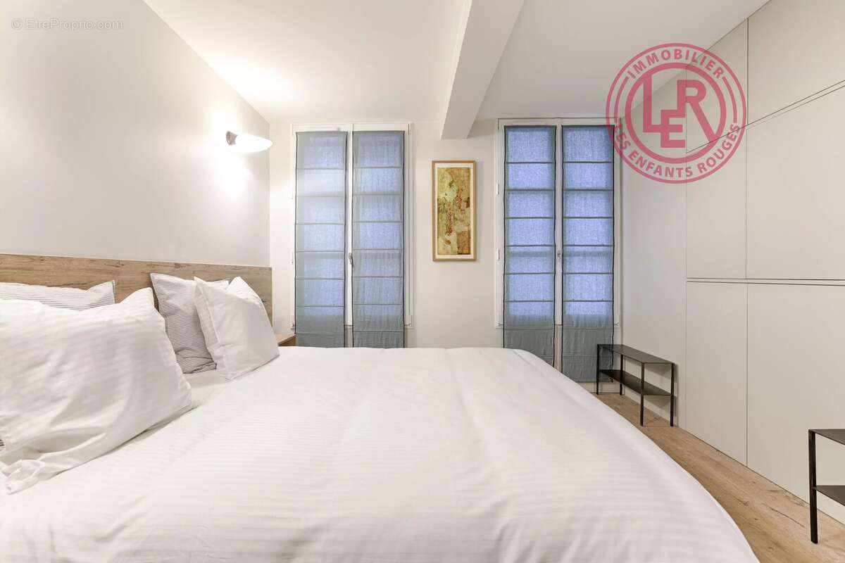 Appartement à PARIS-3E